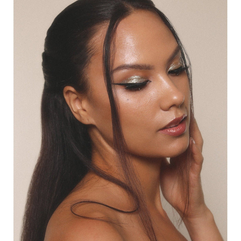Sombra En Crema Pigmento Prism Pop Pigment Moira Color 004 Cuddle Cloud